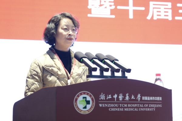 甘桦书记做工会工作报告.jpg 甘桦书记做工会工作报告.jpg